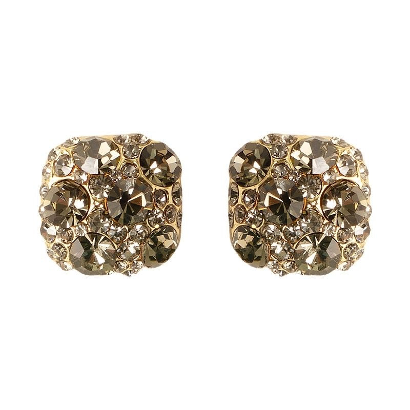 15. Earing